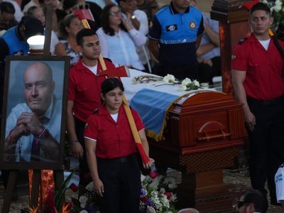 Decretan estado de excepción en dos provincias de Ecuador tras asesinato de alcalde