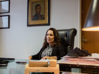 Separaron de la AFI a un hombre de La Cámpora por diferencias con Cristina Caamaño