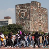 Que alumna violada en CCH Sur se acerque a la FGJCDMX: Sheinbaum