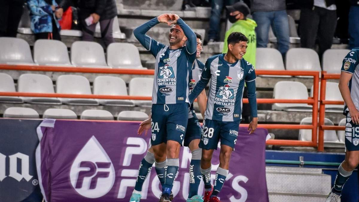 Gol de Luis Chávez