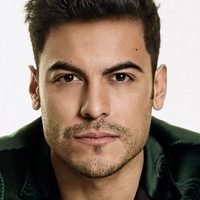 ¿Y esas fotos? Carlos Rivera en medio de una polémica por unas postales subidas de tono. ¡OMG!
