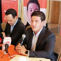 Molesto por preguntas sobre "El June", Samuel García corta conferencia de prensa