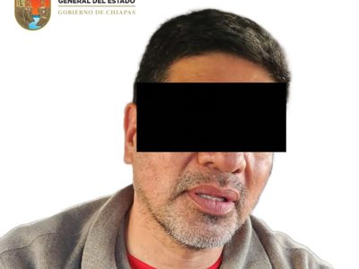 Detienen a exalcalde de San Cristóbal de las Casas; lo acusan por la quema de libros de texto