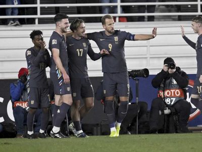 Inglaterra se reencuentra con la victoria, pero Carsley aboga por técnico de 'clase mundial'