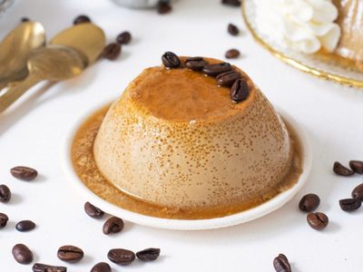 Flan de café con caramelo: una versión deliciosa que no lleva huevos