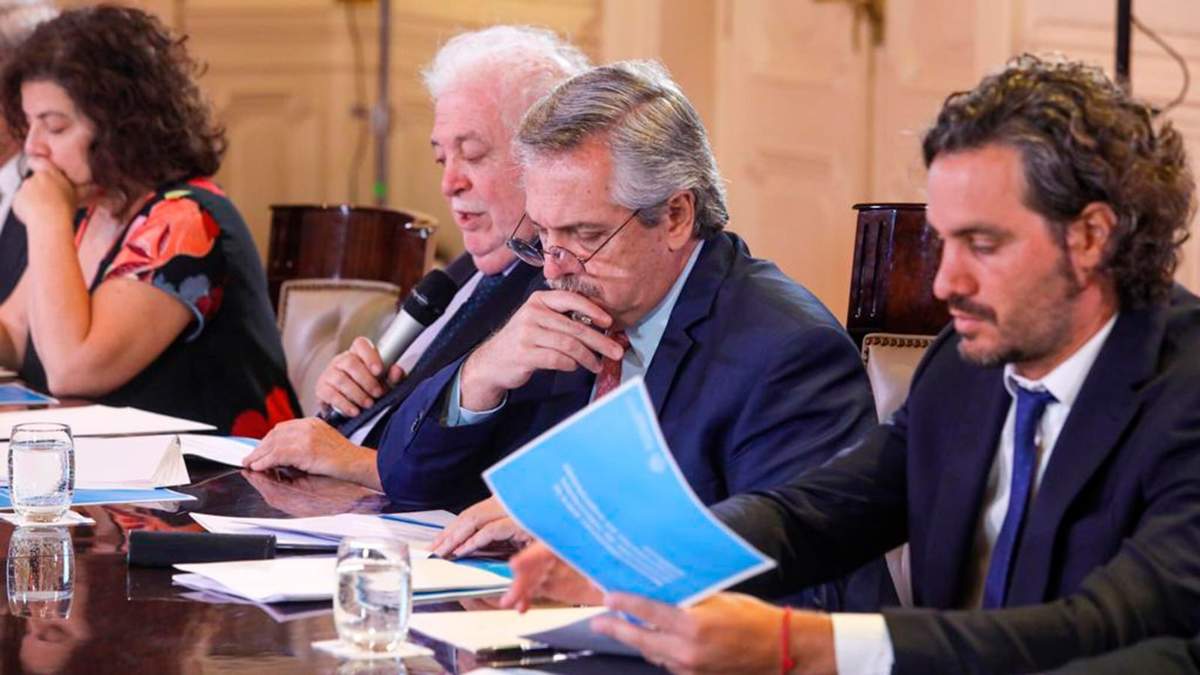 Alberto Fernández junto a su Gabinete. Fuente: (Instagram).