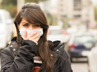 Psicosis coronavirus: tosió en el colectivo y la bajaron de inmediato