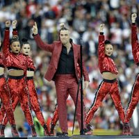 Rueda el balón en Rusia 2018 con el show de Robbie Williams