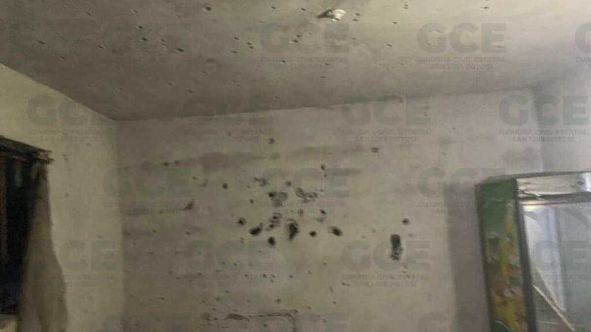 Impactos de bala en la casa donde se escondían los civiles armados