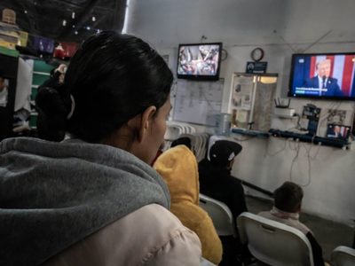 Hay 33 mil migrantes varados en México por cancelación de CBP One