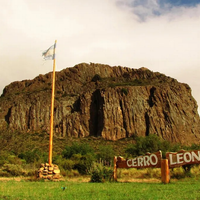 Cerro Leones, el rincón más curioso de Bariloche: tres cuevas, un lago oculto y toda la información para llegar