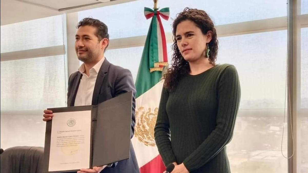 Marath Baluch Bolaños López y la secretaria del Trabajo, Luisa Maria Alcalde