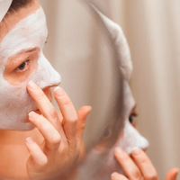 Con solo 2 ingredientes, la mascarilla casera para cuidar la piel del rostro y prevenir las manchas