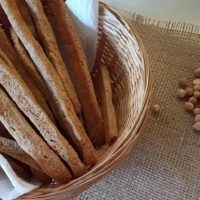 Grisines exprés sin harina: una receta fácil de hacer y perfecta para sumar a tus picadas o acompañar los mates