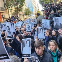 Junto a ministros y la comunidad judía, Milei reafirma el reclamo por justicia en el 31° aniversario del atentado a la AMIA