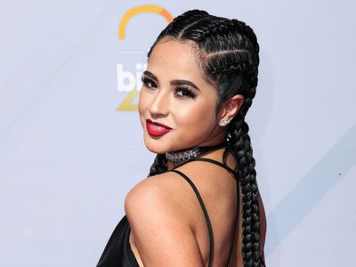 Becky G estrena canción y... ¡wow, deslumbrante videoclip!