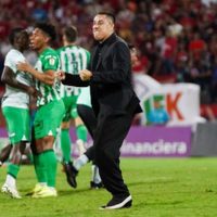 Retiran sanción contra el entrenador Efraín Juárez por su festejo eufórico