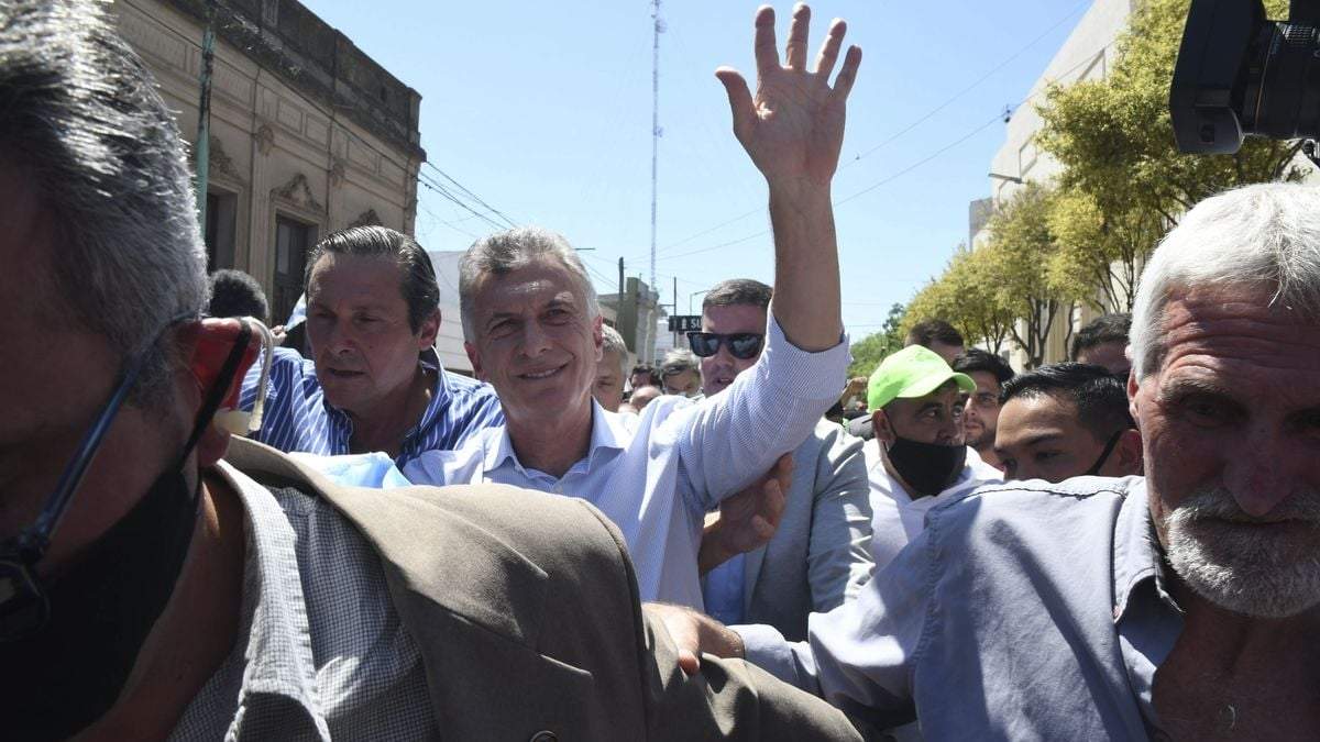 Mauricio Macri antes de ingresar al recinto de Dolores. Fuente: (Instagram)