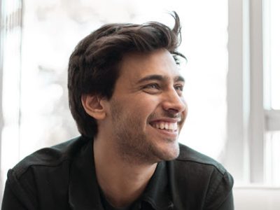Lizardo Ponce consiguió lo que muchos desean: un reconocido artista aceptó su propuesta