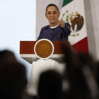 Sheinbaum reprocha a gasolineros por precios del diésel: "tampoco aprovechen la situación mundial"