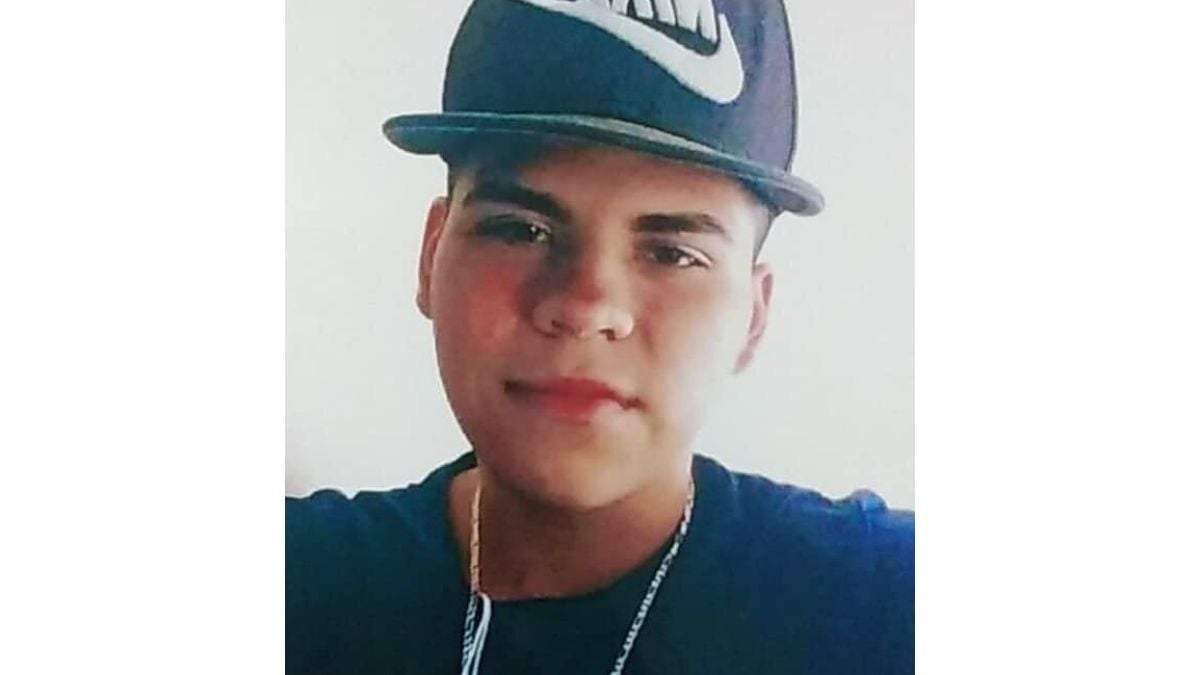 Luis Daniel Córdoba Becerra, de 18 años, murió tras ser golpeado por policías