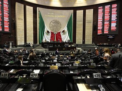 Cámara de Diputados avala que la SICT pueda construir hospitales y clínicas