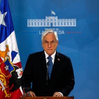 Piñera hace un cambio de gabinete… para que todo siga igual, denuncian opositores