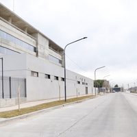 Gutiérrez y Gaido inauguraron 12 cuadras de asfalto en los barrios Canal V y Huiliches