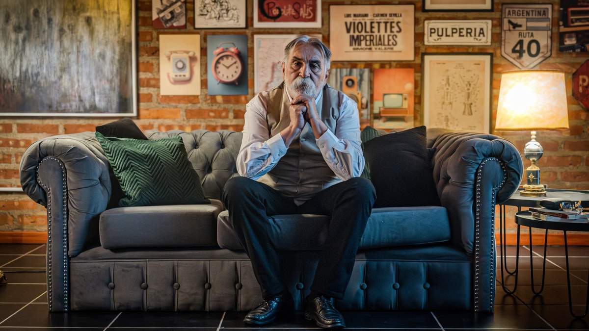 Jorge Rubén "el Negro" Sosa, impecable narrador de la serie.
Fuente: (RTN)