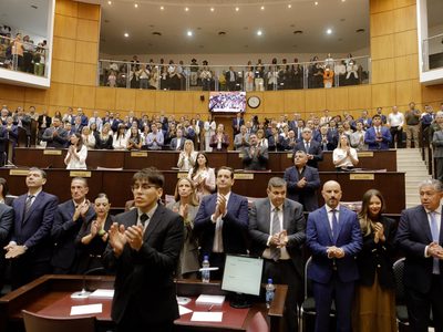 Figueroa anunció una inversión de $200 mil millones para llevar agua a toda la provincia