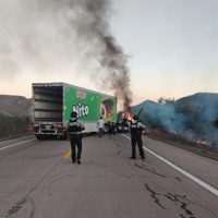 Reportan un nuevo bloqueo en la carretera Mazatlán-Tepic
