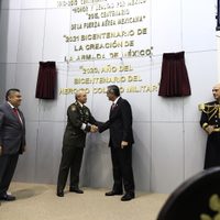 Devela gobernador letras de oro en el Congreso de Tamaulipas por el bicentenario del Colegio Militar