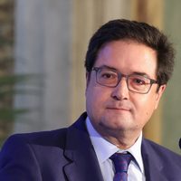 Ayuso fue a México "a provocar" y a "hacer el ridículo": ministro de la Función Pública de España