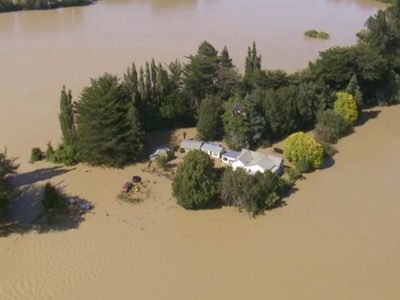 Nueva Zelanda declara estado de emergencia por inundaciones: hay miles de evacuados