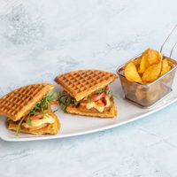 Waffles de pollo y queso: facilísimos de hacer para una comida deliciosa, crujiente y exprés
