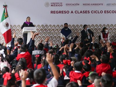 Sheinbaum anuncia plataforma para registro en el programa Mi Beca para Empezar; estos son los pasos