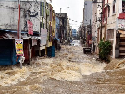Impresionantes y repentinas lluvias torrenciales dejan al menos 30 fallecidos en India: videos