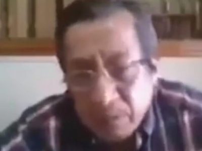 Profesor insulta a alumna por reírse en clase: "¿Quién es esa imbécil?" (video)