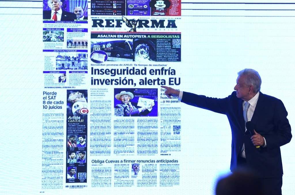 Muestra portada del Reforma