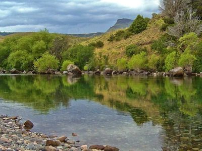 Mapean el río Chimehuin para conservar y rescatar el ambiente