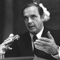Alexander Butterfield, el asesor de Nixon que divulgó las cintas de Watergate, murió a los 99 años