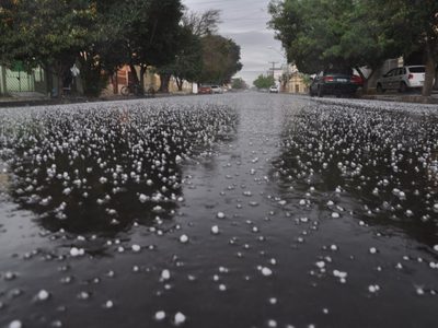 Fenómeno meteorológico: las tormentas y el granizo llegaron al Alto Valle