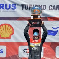 Ganó Manu Urcera y estaría soñando con el campeonato de Turismo Carretera
