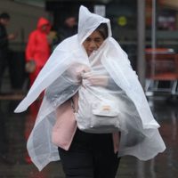 Ondas tropicales 16 y 17 intensificarán las lluvias este martes; alerta por vientos fuertes y oleaje