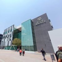 Arrojan cuerpo calcinado frente a sede en León de la Fiscalía de Guanajuato