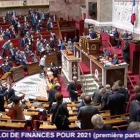 La Asamblea Nacional de Francia amplía a 28 días la baja por paternidad