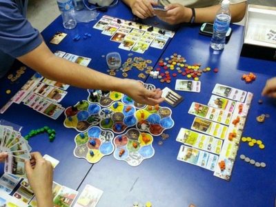 Tareas y juegos para compartir con los más chicos