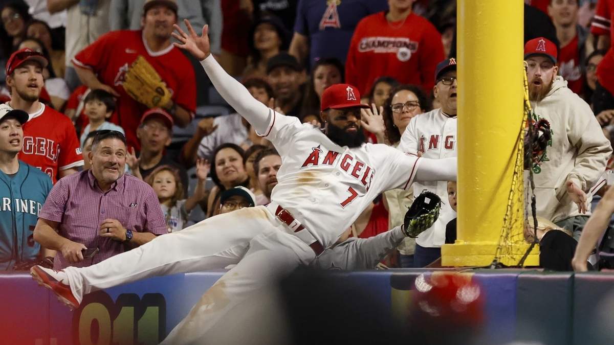 Neto conecta jonrón y Adell roba 3 jonrones a Marineros, en triunfo de Angelinos por 1-0