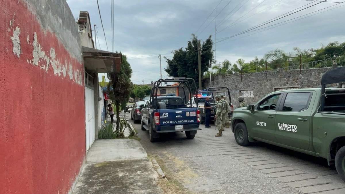 Jornada violenta en Morelos deja dos hombres asesinados y una persecución con policías