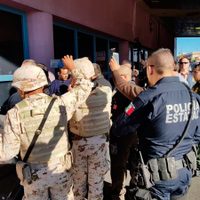 EU deporta a 'La Barbie”, exjefe policiaco en Nogales, Sonora
